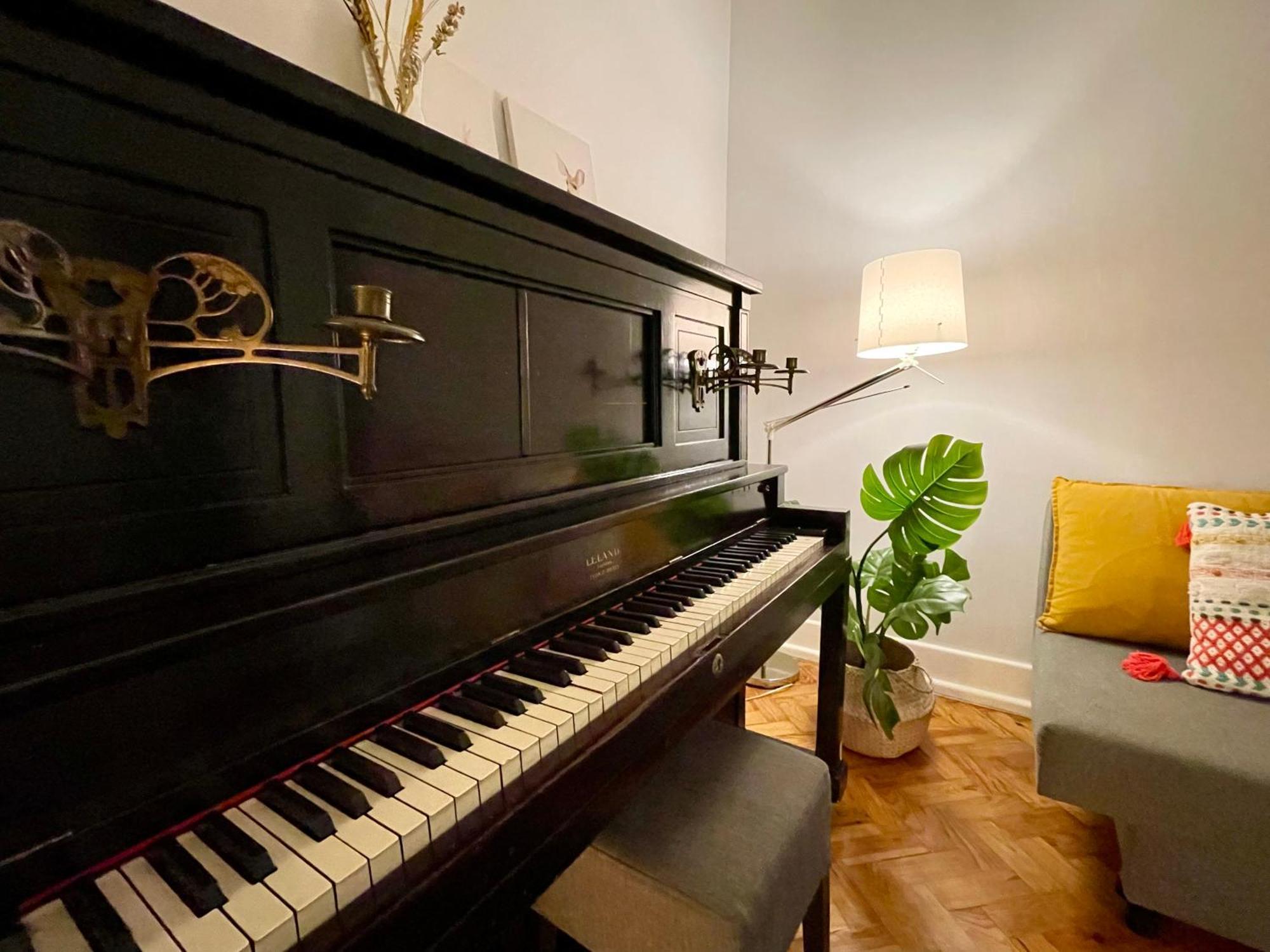 Apartment Retreat By The River, By Timecooler Lisbon